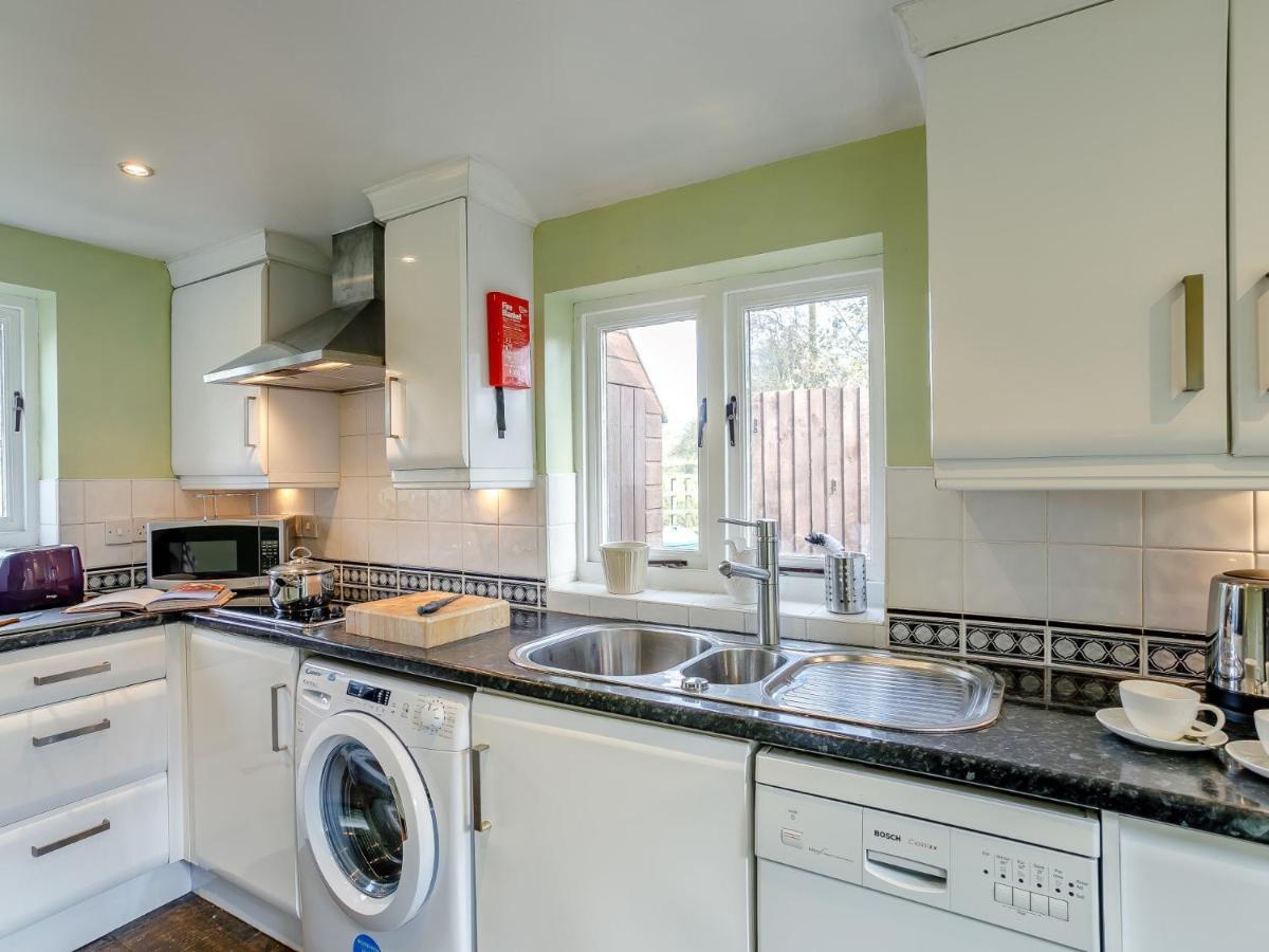 1 Bed In Fenny Bentley 80376 Exterior foto